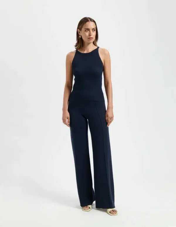 Avec Ēlan - Olivia Top - Navy