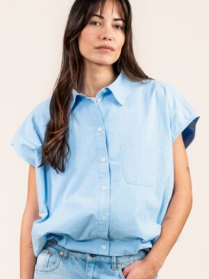Kuyichi - Dilek Mouwloze Blouse - Sky Blue