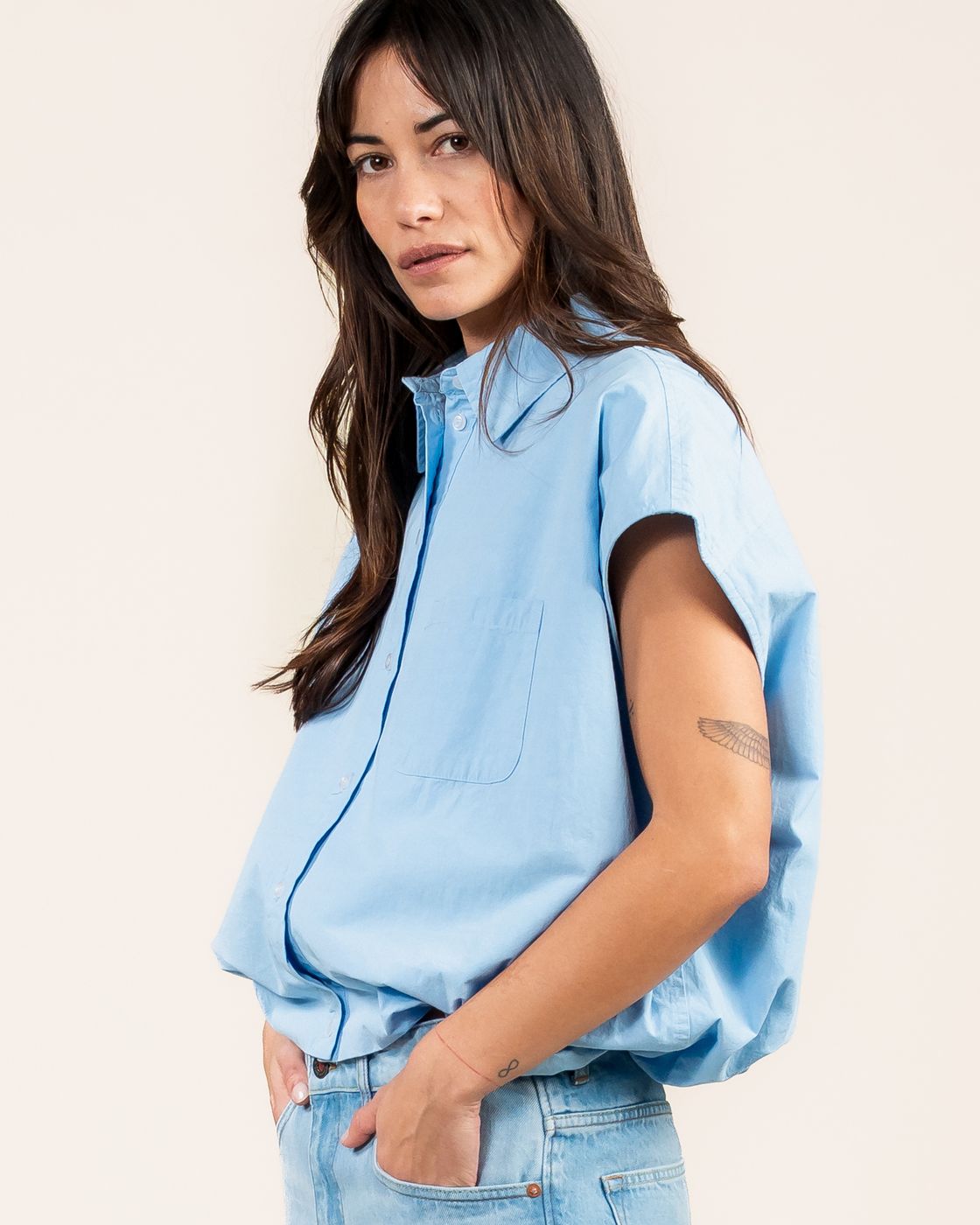 Kuyichi - Dilek Mouwloze Blouse - Sky Blue