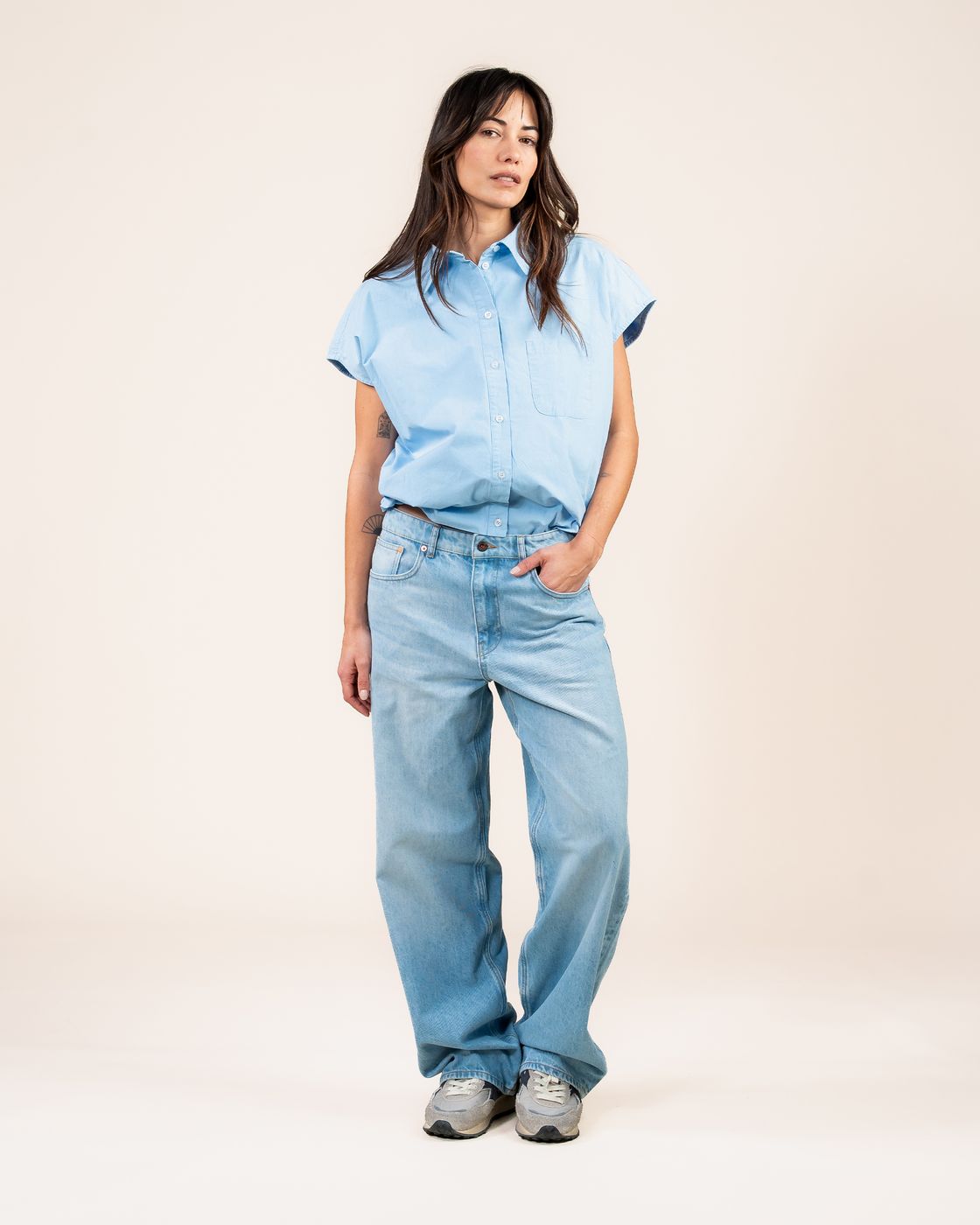 Kuyichi - Dilek Mouwloze Blouse - Sky Blue