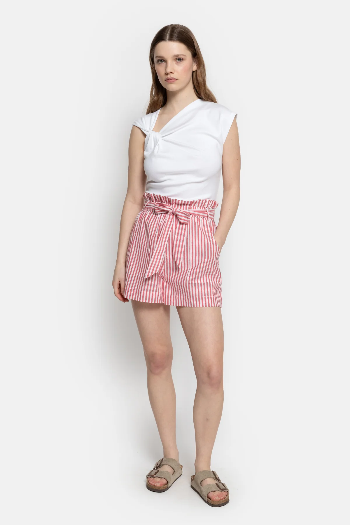 Âme Antwerp - Nurcia T-Shirt met Knoop - White